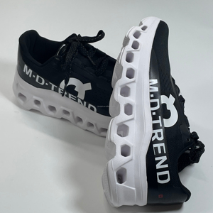 Chaussures de sport pour hommes de haute qualité, nouveau design, tendance outdoor, confortables, respirantes, à lacets, pour la course à pied - Product Image 2