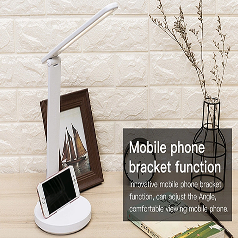 Amazon vente chaude pliable multidirectionnel rotation lampes de bureau USB de charge capteur tactile A MENÉ des lampes de table