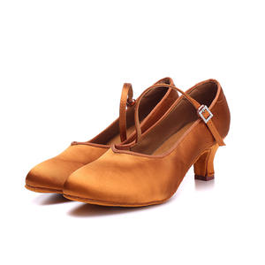 <span class=keywords><strong>Chaussures</strong></span> <span class=keywords><strong>de</strong></span> <span class=keywords><strong>danse</strong></span> latine en satin avec bride élégante, semelle en daim, pour la <span class=keywords><strong>danse</strong></span> <span class=keywords><strong>de</strong></span> salon, jazz, moderne, avec strass et <span class=keywords><strong>talon</strong></span> pour <span class=keywords><strong>femme</strong></span> - Product Image 2