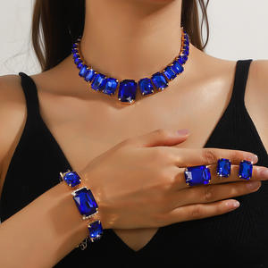 ブライダル4ピースセット人気クリスタルラインストーンネックレスブレスレットリングスタッドイヤリング女性用ジュエリーセット - Product Image 1