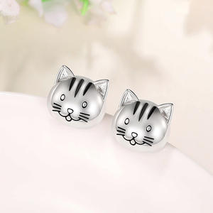 Orecchini a perno con simpatici cartoni animati, in lega d'oro bianco, gioielli unisex alla moda, regalo per donne e uomini - Product Image 4