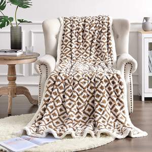 Manta de forro polar de felpa de doble capa de Sherpa Jacquard, manta de cama acogedora y esponjosa con patrón cálido súper suave para cama, sofá - Product Image 1