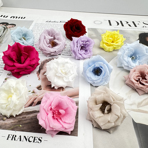 Vente en gros de grandes têtes de roses éternelles préservées, type marguerite, pour bouquets de mariage, décoration intérieure et fête des Mères - Product Image 2