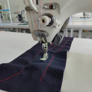Máquina de Coser Industrial Computarizada de Puntada Recta Jack Xunli de Alta Calidad, Usada, con Accionamiento Directo para Confección de Prendas - Product Image 4