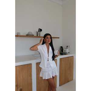 Ensemble décontracté moderne 2 pièces blanc Lanai XS-XL en tricot élasthanne avec pantalon longueur cheville à nœud et technique de lavage pour le quotidien printemps/été - Product Image 5