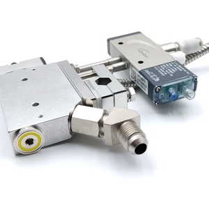 <span class=keywords><strong>Pistolet</strong></span> à <span class=keywords><strong>colle</strong></span> thermofusible Nordson Miniblue 2 8517895 pour le scellement et la pulvérisation <span class=keywords><strong>sur</strong></span> les lignes d'emballage automatiques, emballage personnalisable - Product Image 2