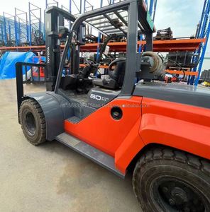 Chariot élévateur manuel Toyota FD80 8 tonnes, moteur diesel, boîte de vitesses TCM Komatsu, composants essentiels, mât à 2 étages, levée 3m, idéal pour la restauration - Product Image 4