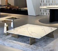 Table basse en marbre naturel de haute qualité, design italien moderne, mobilier de salon haut de gamme, table basse carrée contemporaine