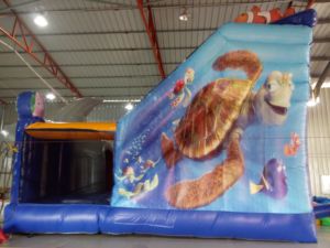 Castillo inflable con forma de tiburón para alquiler comercial en fiestas infantiles al aire libre - Product Image 6