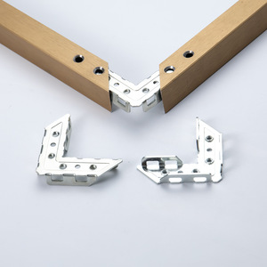 Équerres d'angle en fer argenté modernes, robustes, en forme de L, avec vis à tête fraisée pour la réparation de meubles et d'armoires - Product Image 1