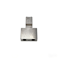 Gabarit de serrage et de positionnement en acier inoxydable CNC sur mesure en forme de L avec fente d'ajustement allongée, dispositif de positionnement de pince