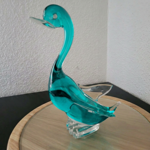 Figura de cisne de vidrio azul soplado a mano, artesanía decorativa con temática animal, hecha de vidrio soplado, pieza de arte hecha a mano - Product Image 5