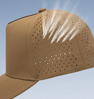 Casquette de sport 5 panneaux Performance Snapback en polyester découpé au laser, séchage rapide, avec logo personnalisé, non structurée