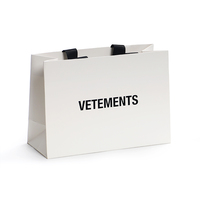 Sac en papier kraft de luxe imprimé avec logo personnalisé, sac fourre-tout, sacs en papier épais pour cosmétiques, pour magasin de vêtements, supermarché
