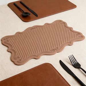 แผ่นรองจานกันน้ำลายลูกไม้ลายนูนรูปสี่เหลี่ยมผืนผ้าลดราคาพิเศษ แผ่นรองจานซิลิโคนแบบกำหนดเองสำหรับโต๊ะอาหารในครัว - Product Image 4