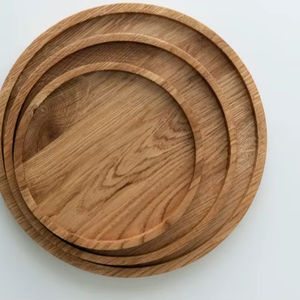 Bols, brûleurs et plateaux en bois d'acacia et de mangue naturels avec feuille brodée en laiton avec calligraphie arabe par Craft - Product Image 1