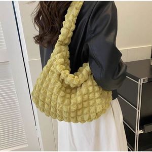 Nuevo Bolso Tote Coreano Plegable con Burbujas, Bolso de Hombro Suave Tipo Nube para Mujer - Product Image 3