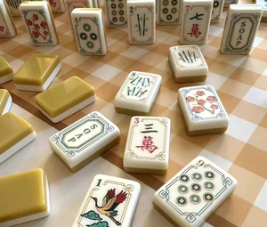 Juego de 160 fichas de Mahjong Americano de 2 capas, diseño de grulla, esencial para la noche de juegos, noche de damas, dorado arena, marfil cálido, bicolor - Product Image 2