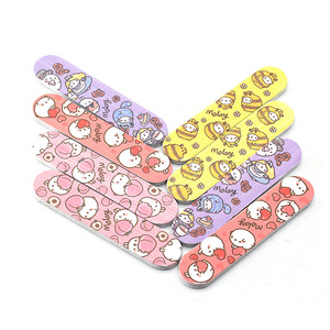 Großhandel Günstiger Preis Niedliches Tier muster Doppelseitige Nagel feile Mini Bee Rabbit Kitten 100 Einweg-Mini-Nagel feile - Product Image 4