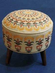 Nouveau Tabouret de Repose-Pieds en Bois Brodé Traditionnel Indien, Convertible, Pliable, pour Chambre à Coucher, Fait Main, Rembourré, Supermarché - Product Image 6