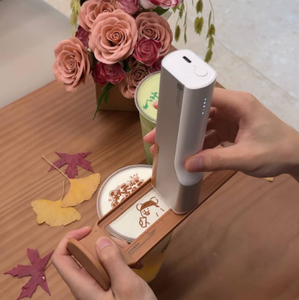 Impresora portátil EVEBOT PrintPen para arte latte en café con tinta comestible, impresión de etiquetas por Bluetooth para café, pasteles y postres. - Product Image 1