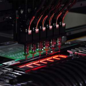 6หัวไฟ <span class=keywords><strong>Led</strong></span> ยืดหยุ่นทำให้หุ่นยนต์เลือกและวางเครื่องชงเครื่องเลือกและสถานที่ SMT อุปกรณ์ PCB เครื่องประกอบ - Product Image 5