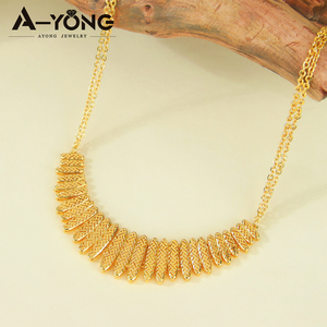 Vintage Dubai altın takılar takım hipoalerjenik olmayan kararmaz su geçirmez takı kolye gelin için 3 adet <span class=keywords><strong>Set</strong></span> - Product Image 3