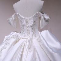 Gaun Pengantin Satin 3778 Sweetheart, Gaun Pernikahan Mewah Ukuran Besar, Model Ball Gown Chapel Train Panjang Menyentuh Lantai, Hiasan Bunga dan Manik-Manik untuk Ibu Pengantin