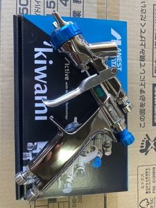 Ventes chaudes - Pulvérisateur de peinture sans air haute pression Anest Kiwami série 3 - Pneumatique HVLP - Aluminium - Usage industriel - 400/600 ml - Product Image 2