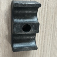 Collier de serrage en plastique automobile en nylon renforcé personnalisable de Shandong, 55*30*15mm, double trou, fixation simple