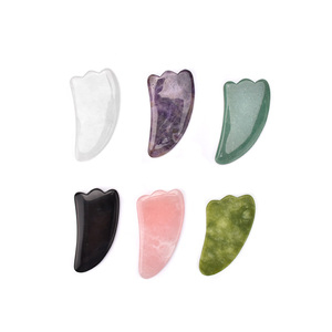 Strumento per Massaggio Facciale Gua Sha in Quarzo Rosa Naturale e Giada Bianca a Forma di Corno, Applicazione per il Viso Mushang Guasha - Product Image 2
