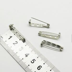 YIWANG Venta al por Mayor Directo de Fábrica, Alfileres de Seguridad Decorativos de Hierro de 25 mm - Product Image 3