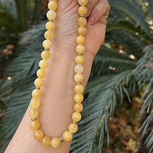 สร้อยคอหินอาเกตธรรมชาติประดับลูกปัดสีสันสดใสสำหรับฤดูร้อน ทำด้วยมือ ชุบทอง 18k พร้อมตัวล็อกแบบกะลาสีสำหรับใส่จี้ - Product Image 1