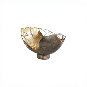 Bol décoratif de qualité supérieure, design antique, forme ronde, pour servir des chocolats et des en-cas, à bas prix - Product Image 1