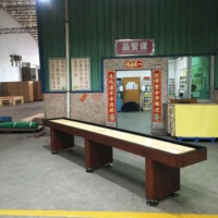 Table de jeu de shuffleboard professionnelle haut de gamme en bois massif pour sports d'intérieur, 9 pieds/12 pieds/14 pieds/16 pieds, avec tableau de scores électronique
