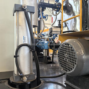 4*2m Emulsion bitumen sprüh gerät Asphalts prüh maschine für den Straßenbau Emulgierende Asphaltstreuer-Sprüh lackier maschine - Product Image 4