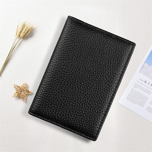 กระเป๋าใส่บัตรเครดิตหนังแท้ Yamo YM-6611 2026 ดีไซน์เรียบง่าย ใส่บัตรได้หลายใบ สำหรับธุรกิจ ใส่พาสปอร์ตได้ ไม่มีตัวล็อค - Product Image 4