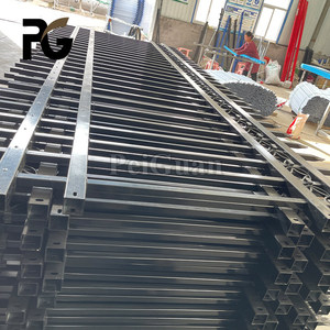 Panneaux <span class=keywords><strong>de</strong></span> clôture en <span class=keywords><strong>fer</strong></span> <span class=keywords><strong>forgé</strong></span> personnalisables pour l'extérieur, clôture en métal, décoration <span class=keywords><strong>de</strong></span> <span class=keywords><strong>jardin</strong></span> pour la ferme - Product Image 1