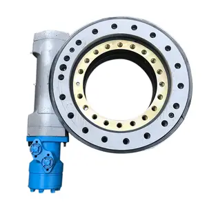 Engrenage à vis sans fin de grue d'excavatrice Se7 portant l'entraînement de rotation de pivotement à double axe pour l'énergie éolienne de système de suivi solaire avec le moteur hydraulique