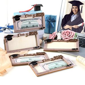การ์ดใส่เงินไม้สำหรับรับปริญญา รุ่นปี 2026 ดีไซน์ 3 มิติ ของขวัญรับปริญญาสำหรับนักเรียน ของขวัญเงินแบบสร้างสรรค์ - Product Image 1