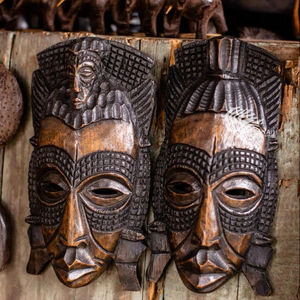 Productos de Madera Tallados a Mano con Certificación de Comercio Justo - Directo de las Cooperativas de Kinshasa Sin Intermediarios REN ART AFRIKAN SARL - Product Image 1