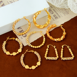 Boucles d'oreilles créoles de mariée de Dubaï plaquées or 21 carats, hypoallergéniques, exquises, géométriques, pour femmes - Product Image 2
