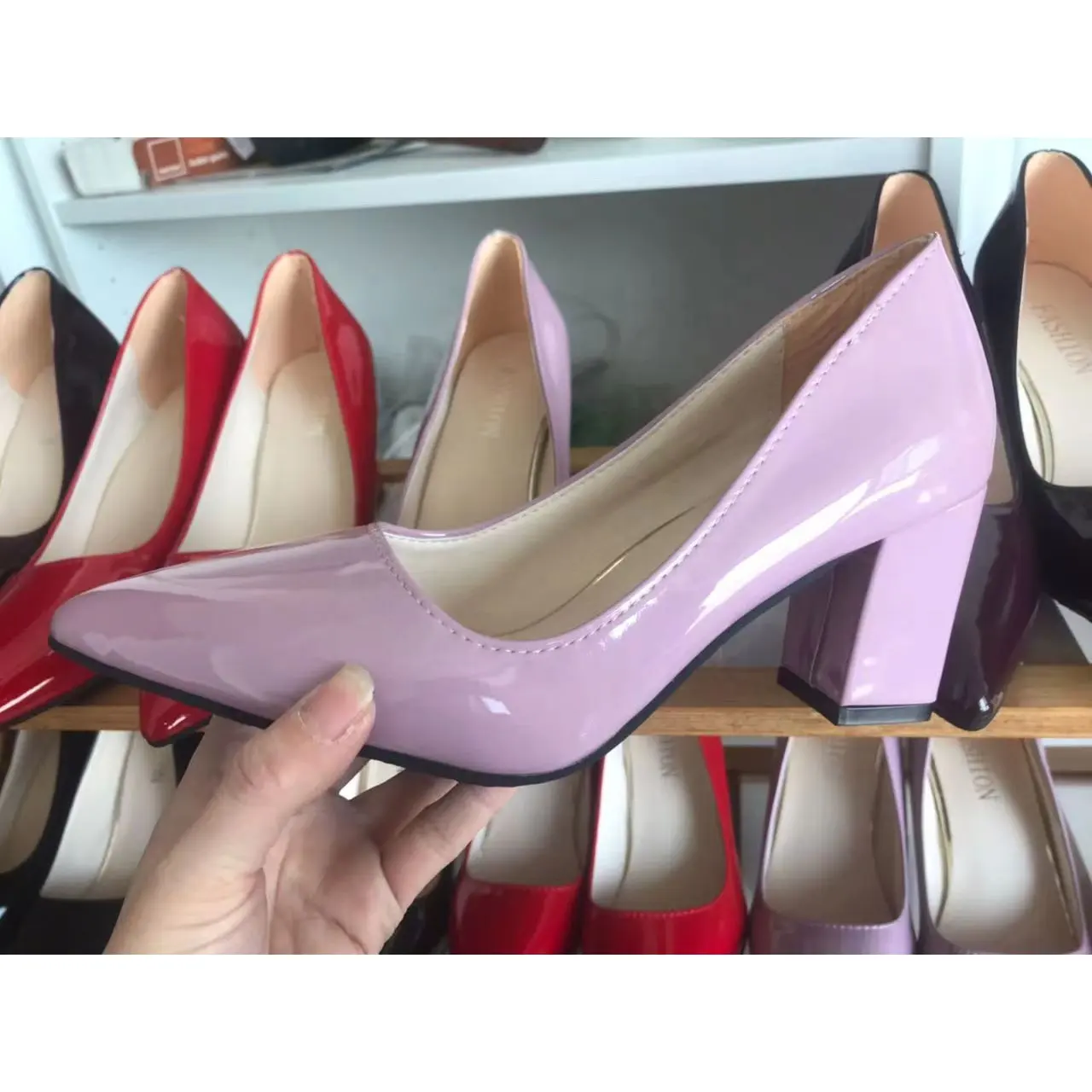 Top selling plus size 43 patent PU pumps heels for ladies women's shoes