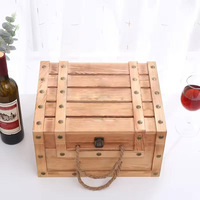 Boîte de rangement en bois faite à la main avec logo personnalisé coffrets cadeaux de vin plusieurs couleurs boîte en bois de vin de pin fermoir avant