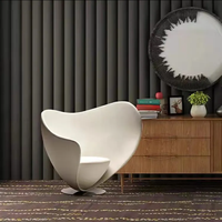 Ensemble de canapés en cuir PU à dossier haut au design unique avec rembourrage créatif, style moderne pour appartements, salles de sport, centres commerciaux et villas