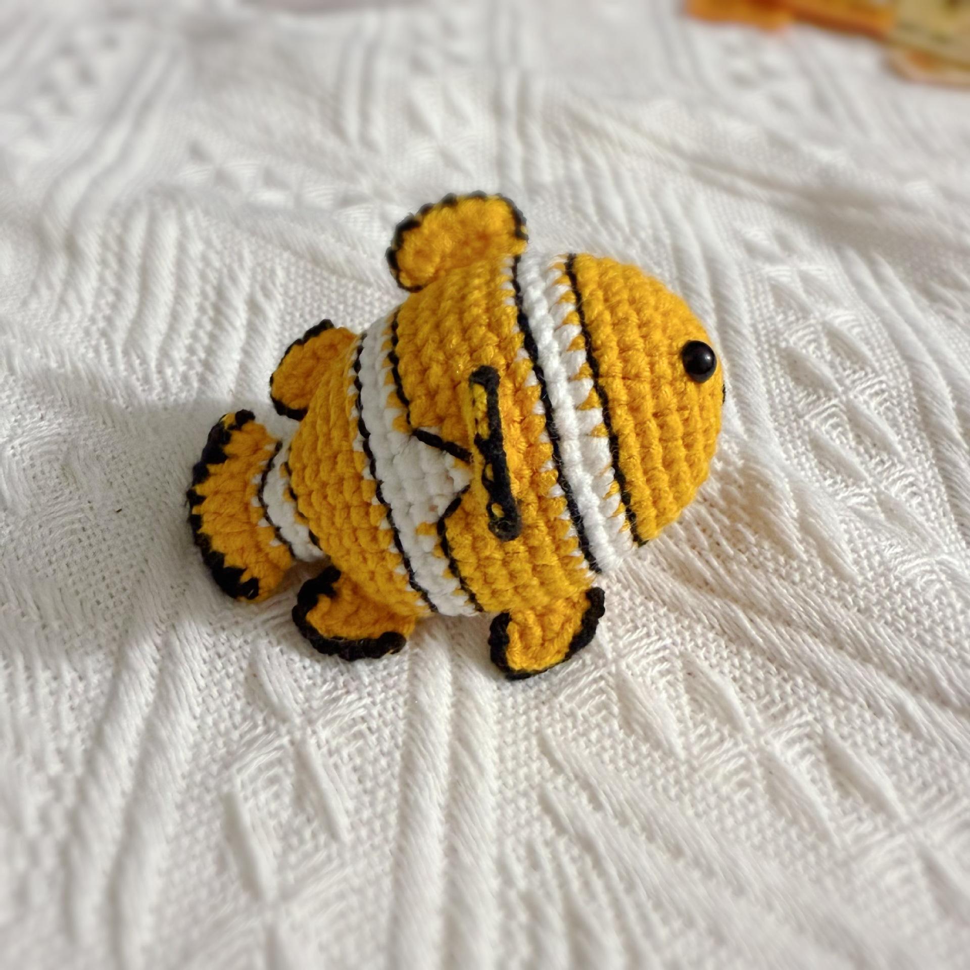 Poisson laid - 7 cm de long