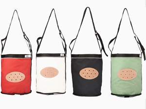 Échantillon gratuit Sac à foin pour chèvre Mangeoire à foin à alimentation lente Sacs à foin 600D en tissu Oxford avec anneau métallique et réglable - Product Image 2