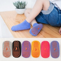 Chaussettes antidérapantes pour trampoline pour enfants, chaussettes de saut pour tout-petits pour aire de jeux intérieure, chaussettes antidérapantes, logo personnalisé, vente en gros