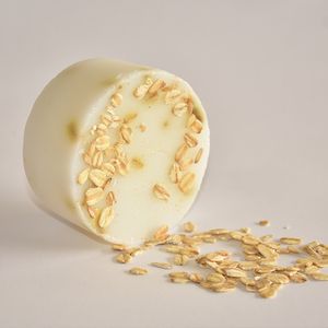 Voyage Hôtel Motel Taille Savon Idéal pour un séjour de location typique de haute qualité avec un parfum doux et frais - Product Image 2