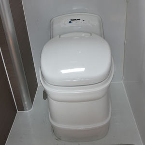 Changan Peak View RV Motor Home Camper Van FengJing Interstellar Off-Road Blue Whale Tourer Auto Car 4x4 Changan Motorhome - Product Image 2